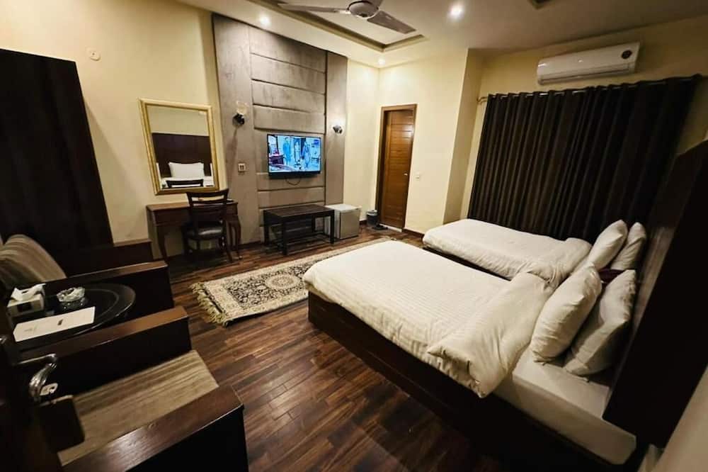 Sheltons Rezidor Lahore