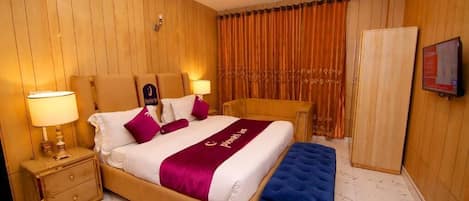 Executive Room, City View