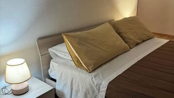 1 camera, Wi-Fi, lenzuola