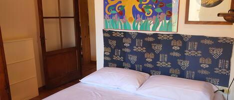 1 chambre, fer et planche Ă repasser, Wi-Fi, literie fournie