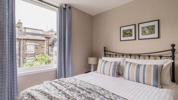 4 bedrooms, iron/ironing board, travel cot, free WiFi