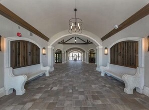 Interior - Resort Style 1st Floor Condo in Amazing Lakewood National Golf Community! (Bradenton)