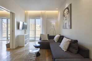 Living room - Charming Apartment With Acropolis View (Athens)