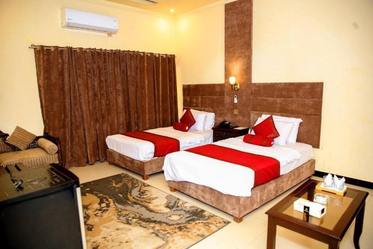 Standard Twin Room