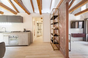 Fridge, microwave, oven, dishwasher - The Red Sunset by Wonderful Italy (Venecia)