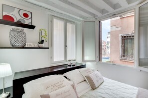 2 bedrooms, iron/ironing board, free WiFi, bed sheets - Marco Polo Apartment by Wonderful Italy (Venecia)