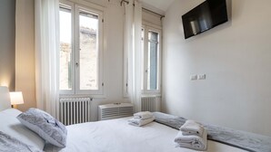 1 bedroom, iron/ironing board, free WiFi, bed sheets - Ca' dei Botteri 4 by Wonderful Italy (Venecia)
