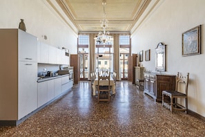 Fridge, microwave, oven, dishwasher - Ca' Magia 1 by Wonderful Italy (Venecia)