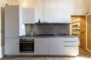 Fridge, microwave, oven, dishwasher