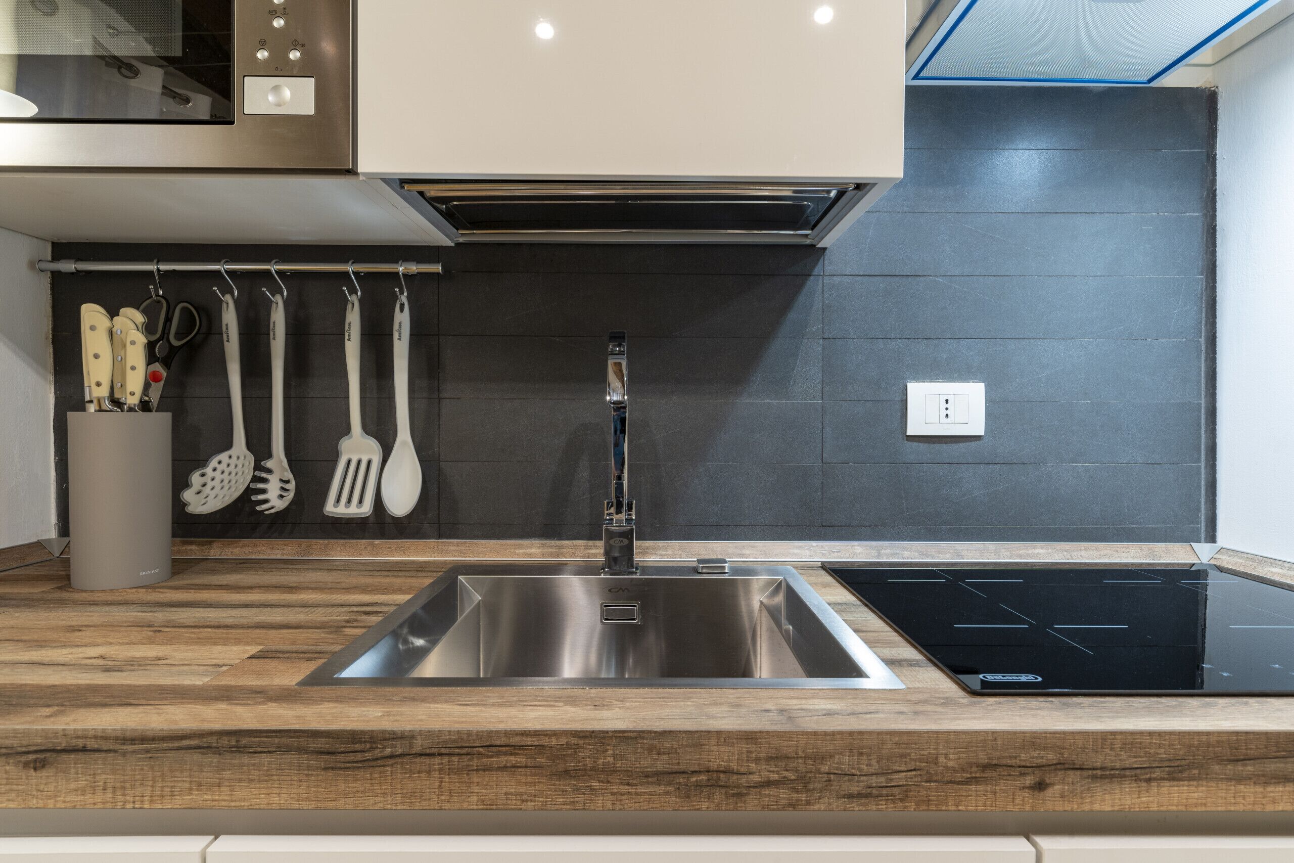 Fridge, microwave, dishwasher, electric kettle