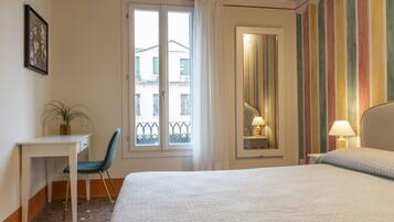 2 chambres, fer et planche Ă repasser, Wi-Fi gratuit, draps fournis