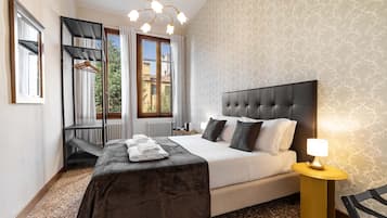 1 bedroom, in-room safe, iron/ironing board, free WiFi