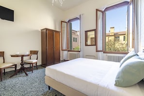 1 camera, Wi-Fi gratuito, lenzuola