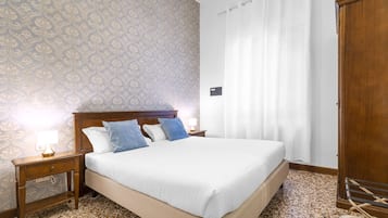 1 bedroom, in-room safe, free WiFi, bed sheets