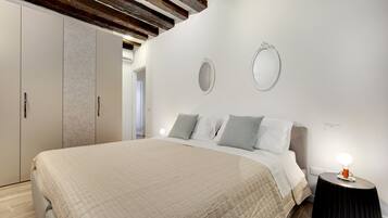 1 chambre, coffres-forts dans les chambres, fer et planche Ă repasser