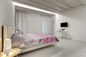 2 Schlafzimmer, BĂŒgeleisen/BĂŒgelbrett, kostenloses WLAN, BettwĂ€sche