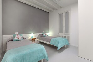 2 camere, ferro/asse da stiro, Wi-Fi gratuito, lenzuola