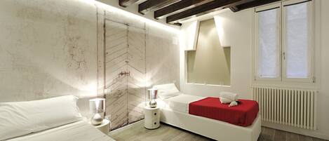 2 chambres, fer et planche à repasser, Wi-Fi gratuit, draps fournis