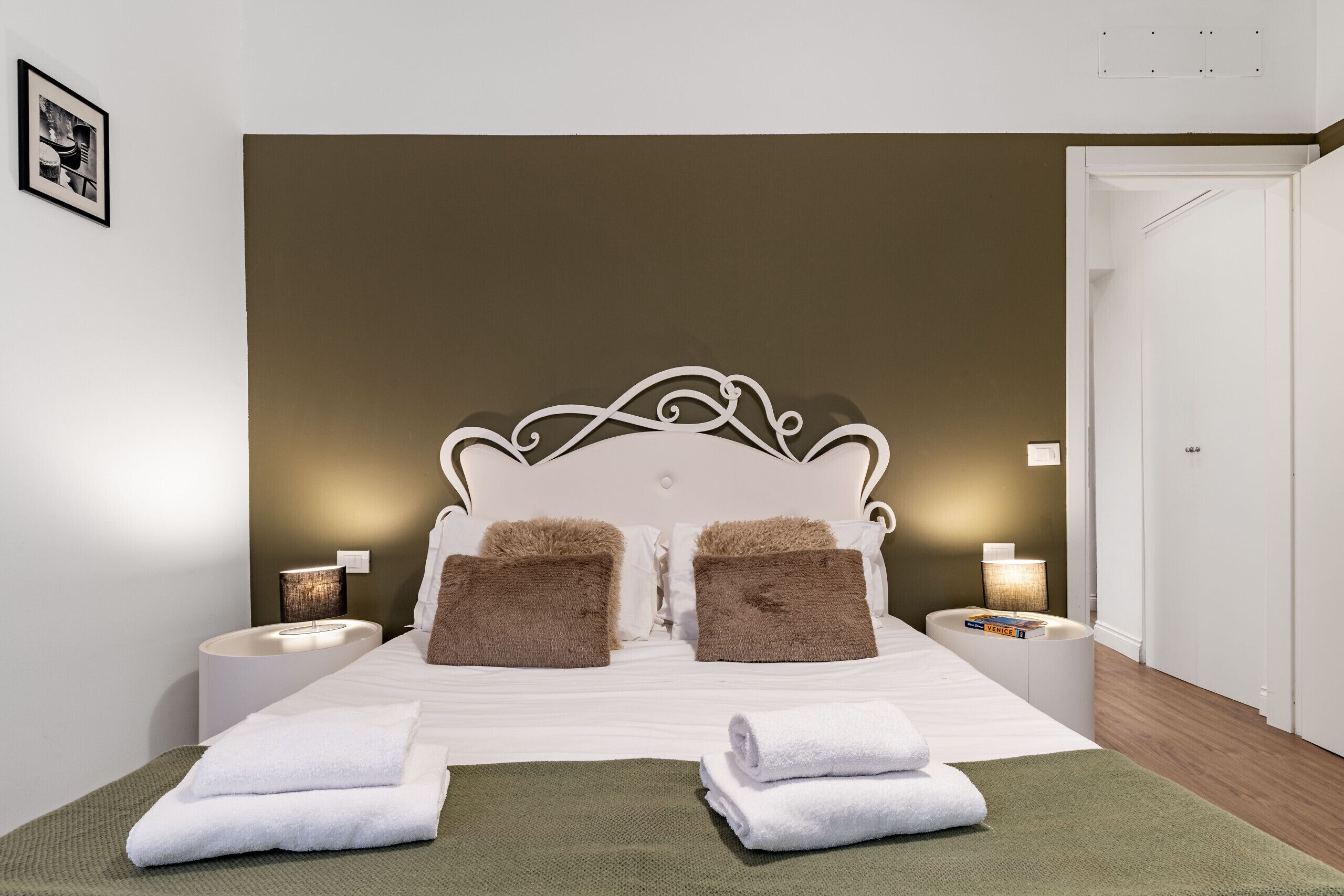 2 chambres, fer et planche à repasser, Wi-Fi gratuit, draps fournis