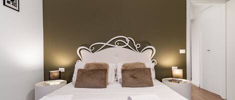 2 chambres, fer et planche à repasser, Wi-Fi gratuit, draps fournis