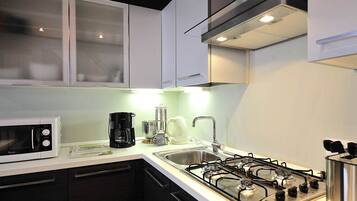Fridge, microwave, dishwasher, electric kettle