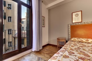 In-room safe, iron/ironing board, free WiFi, bed sheets