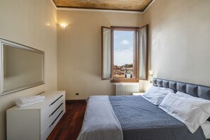 2 quartos, ferros/tábuas de passar roupa, Wi-Fi de cortesia