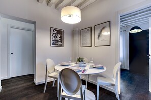 Dining - Biennale Apartment by Wonderful Italy (Venecia)