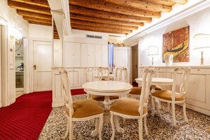 Dining - Ca' di Malta Room 3 by Wonderful Italy (Venecia)