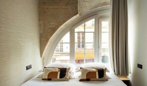 2 多间卧室、办公桌、熨斗/熨衣板、免费 WiFi