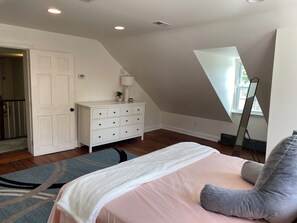 4 chambres, bureau, Wi-Fi, draps fournis