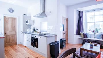 Microwave, oven, stovetop, electric kettle