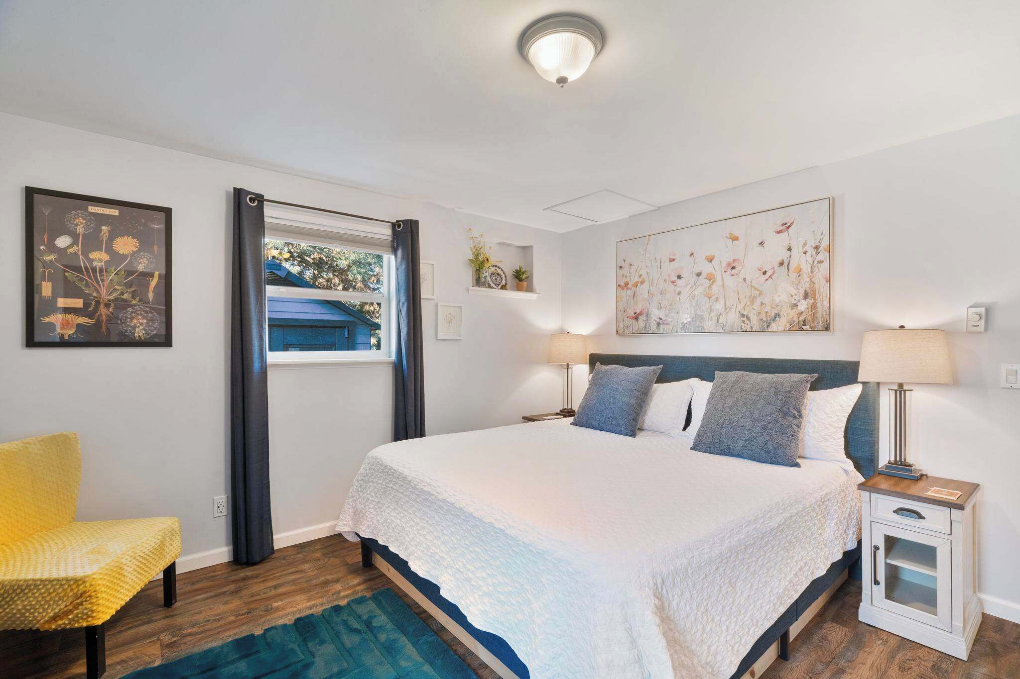 1 Schlafzimmer, Schreibtisch, Bügeleisen/Bügelbrett, Reisekinderbett