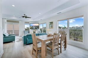 Interior - Casa De Lobos - 2810 (Saint Augustine)