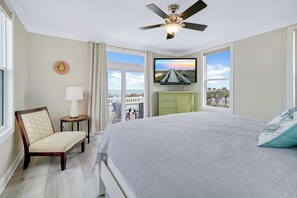 5 chambres, bureau, fer et planche à repasser, lit parapluie