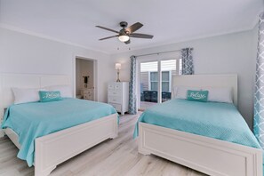 5 bedrooms, desk, iron/ironing board, travel crib - Casa De Lobos - 2810   “Saint Augustine” (Saint Augustine)