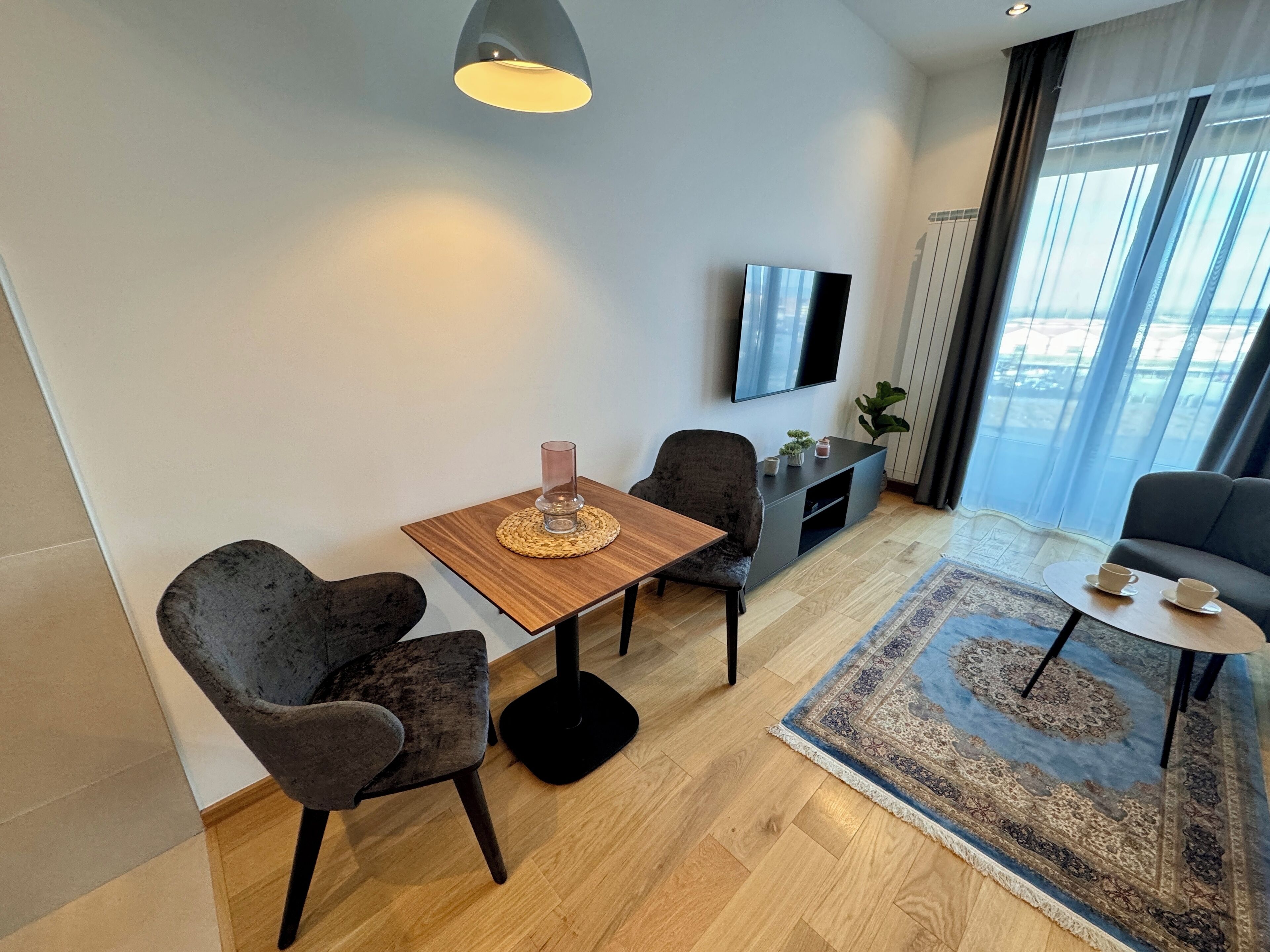 奢华公寓, 河景 | 客房内用餐