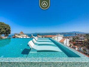 Room - Sea View Residences 302 (Puerto Vallarta)