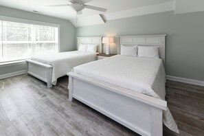 7 bedrooms, iron/ironing board, Internet