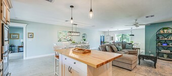 Marco Island Family Home: Pool, Lanai, Backyard!