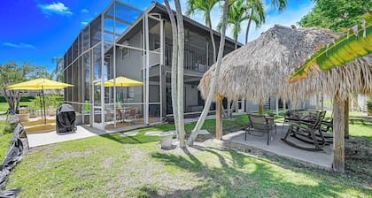 Marco Island Family Home: Pool, Lanai, Backyard!