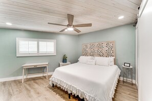 Apartment (2 Bedrooms) | Interior - Oceanfront Condo w/ Views 1 Mi to New Smyrna Beach (New Smyrna Beach)