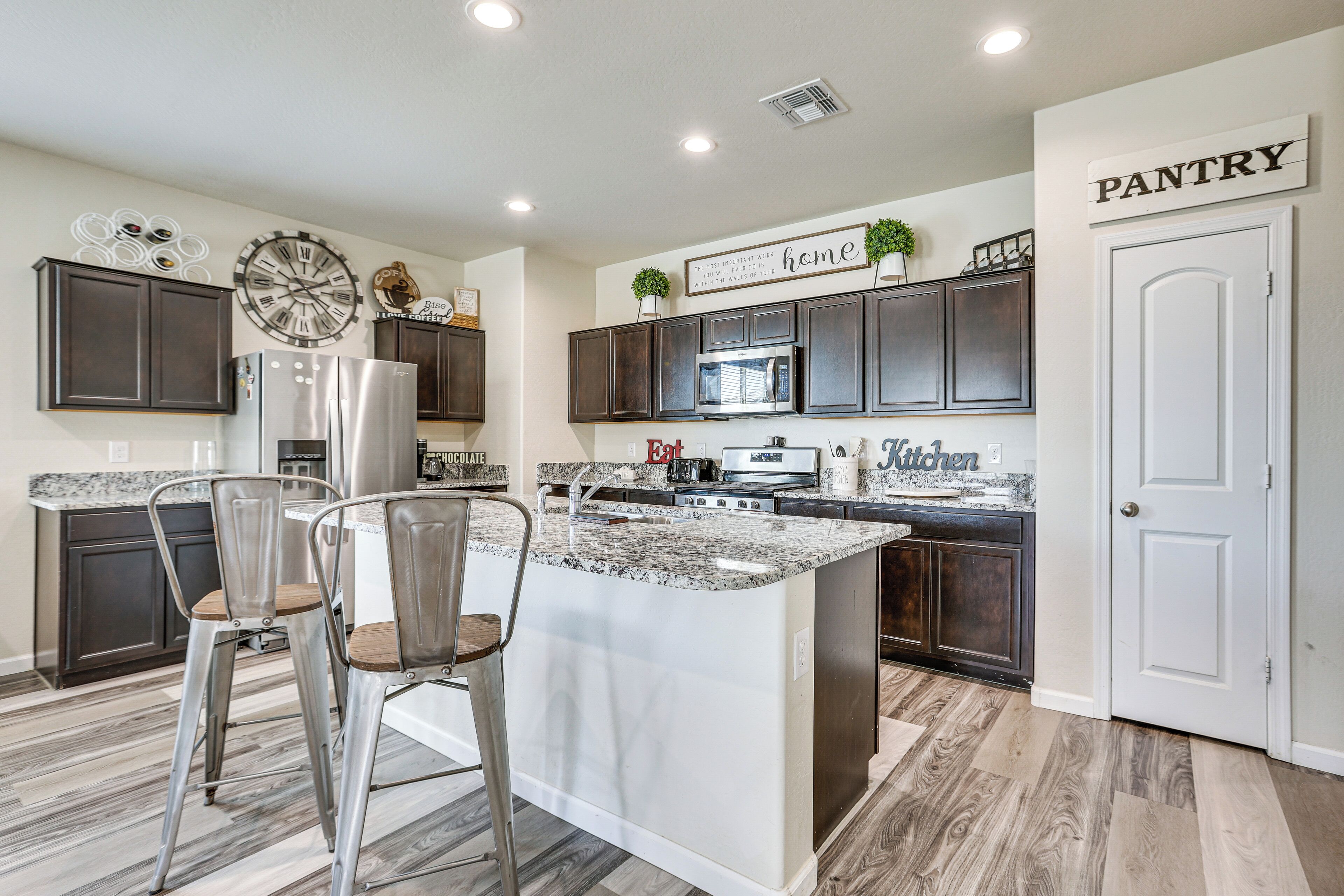 House (3 Bedrooms) | Interior