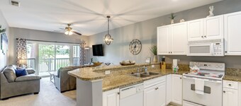 Golfer's Paradise: Myrtle Beach Condo w/ Pool!