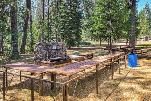 California Mountain Cabin w/ Lake Access & Deck!