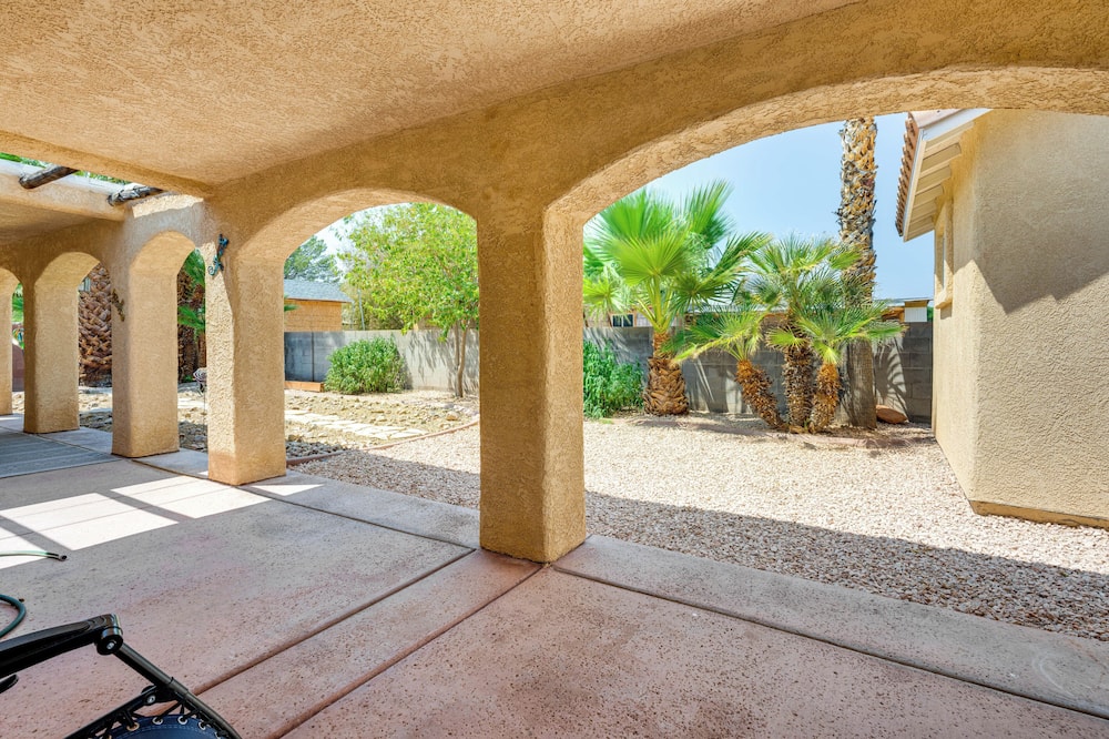 Spacious Mesquite Home ~ 3 Mi to Golf Courses! - Riverside, NV