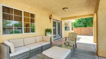 ุงูู
ูุดุฃุฉ ู
ู ุงูุฏุงุฎู