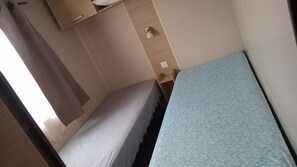 3 bedrooms, iron/ironing board