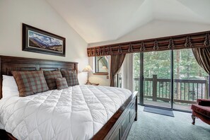 3 habitaciones, escritorio, tabla de planchar con plancha y wifi gratis