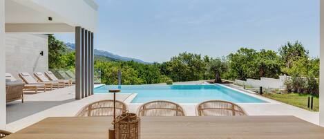 Outdoor pool, a heated pool
